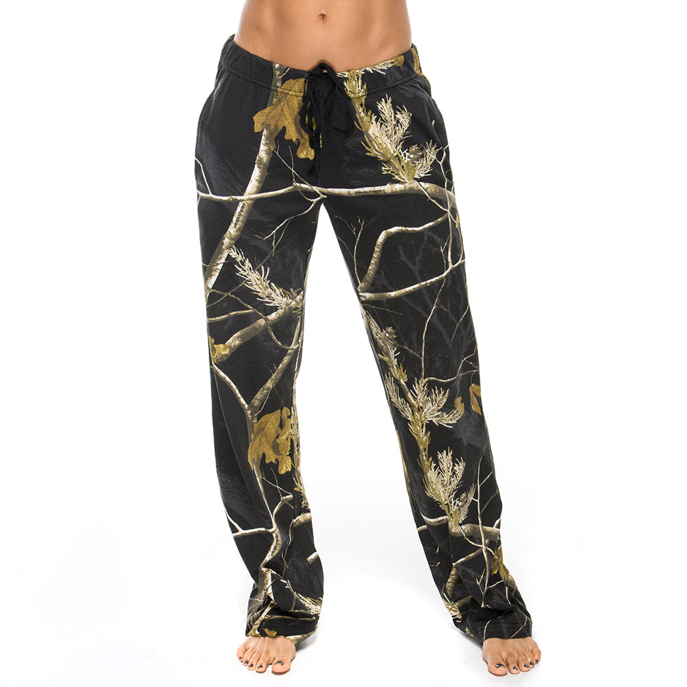 Ladies Lounge Pants in Realtree AP Black Camo Print